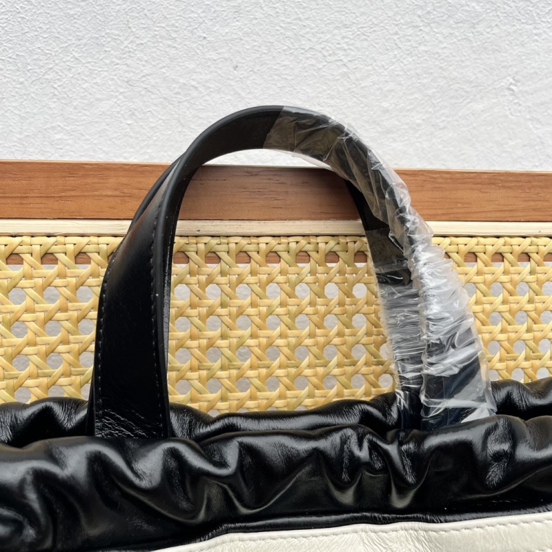 Ch**el hobo 22 bags